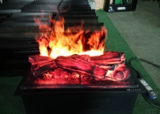 木柴壁炉火焰图片