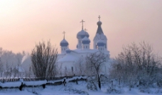 教堂雪景图片